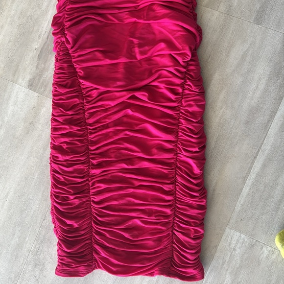 Bebe Dress - Picture 3 of 10